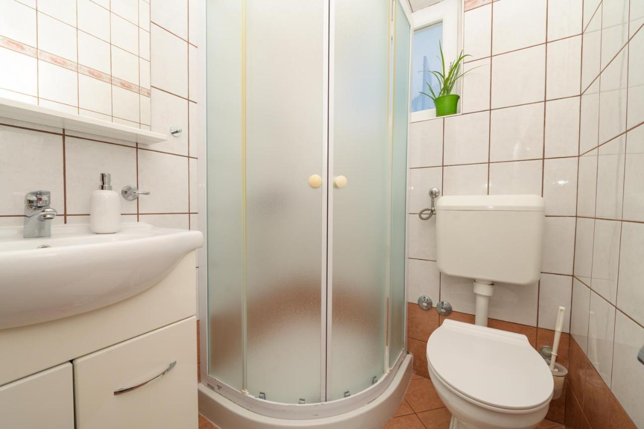 Apartmani Noris Martinšćica Eksteriør billede