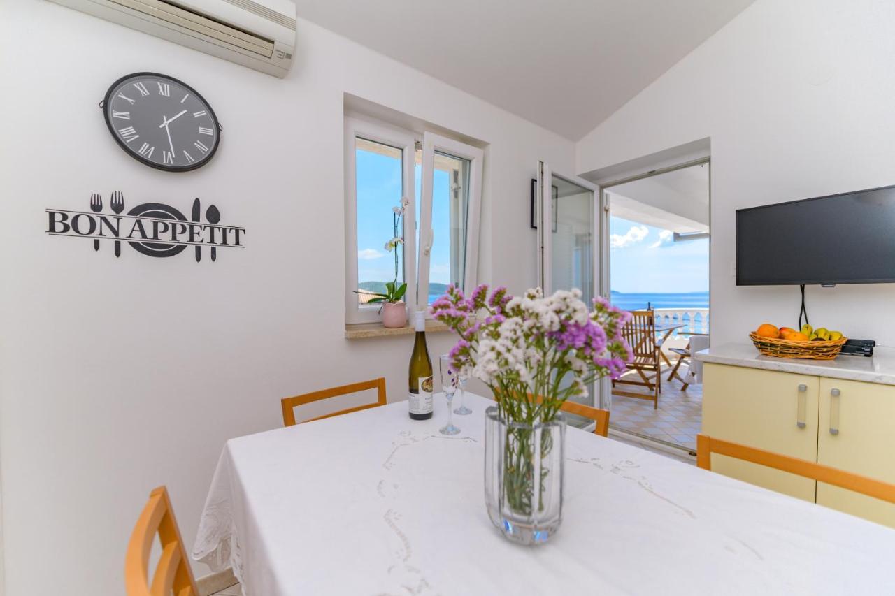 Apartmani Noris Martinšćica Eksteriør billede