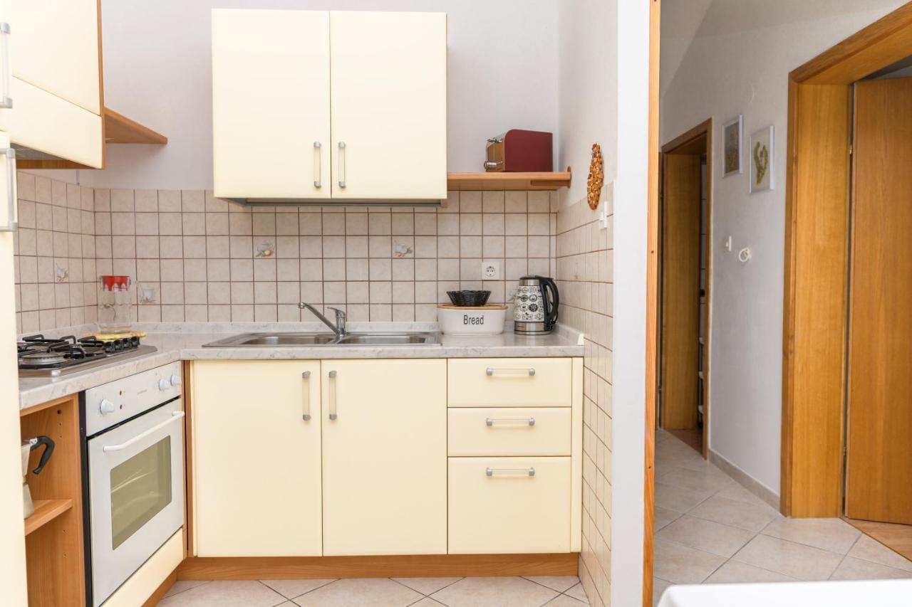 Apartmani Noris Martinšćica Eksteriør billede