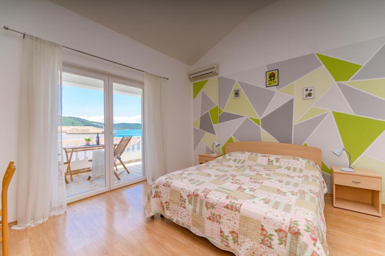 Apartmani Noris Martinšćica Eksteriør billede