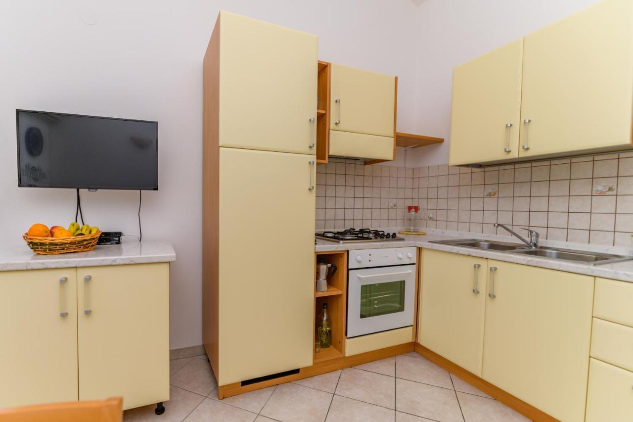 Apartmani Noris Martinšćica Eksteriør billede